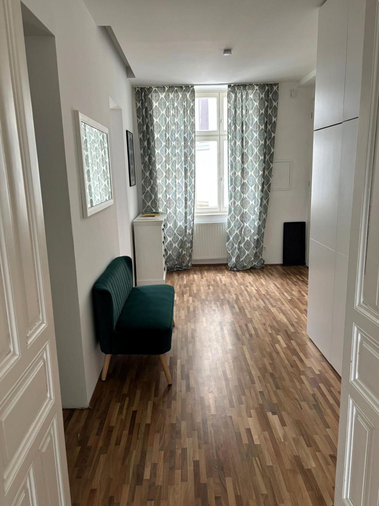 Casa Nostra - Sonnige Wohnung Direkt Am Augarten Vienna Luaran gambar